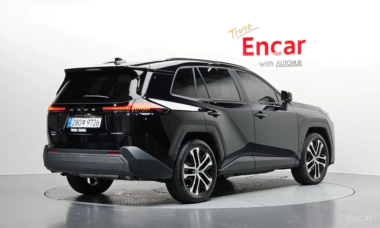 Toyota Rav4 2.5 HEV 4WD* Luxury* 360* HUD* ОБДУХ* FULL, снимка 3 - Автомобили и джипове - 55787320