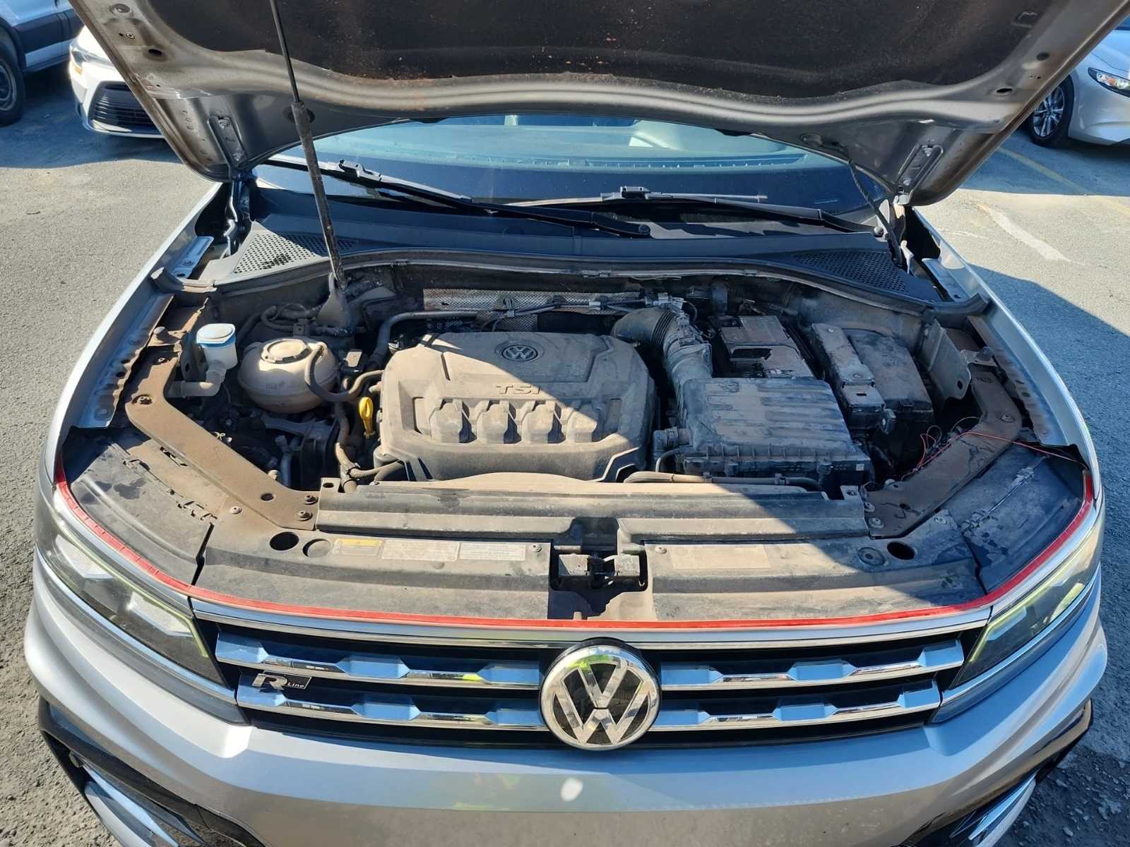 VW Tiguan 4motion Highline / FENDER / CAMERA / CARFAX /  , снимка 17 - Автомобили и джипове - 55837660