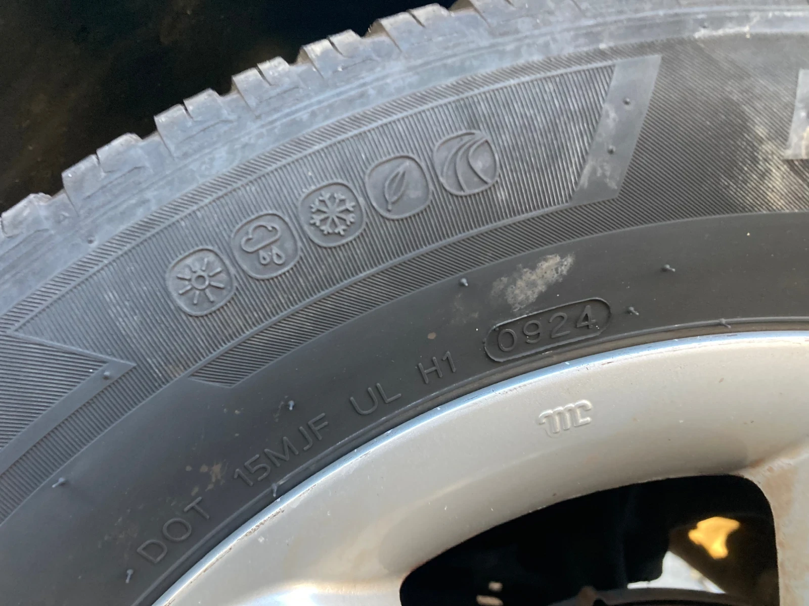 Hyundai IX35 1.7 Koja Podgrev Evro-5, снимка 15 - Автомобили и джипове - 56643309