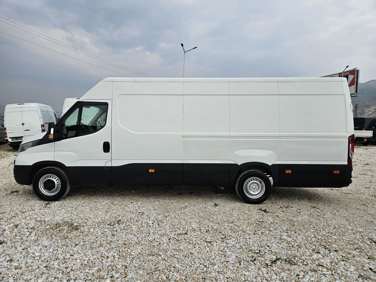 Iveco Daily 35-150, 3.0, Макси, Климатик - изображение 2