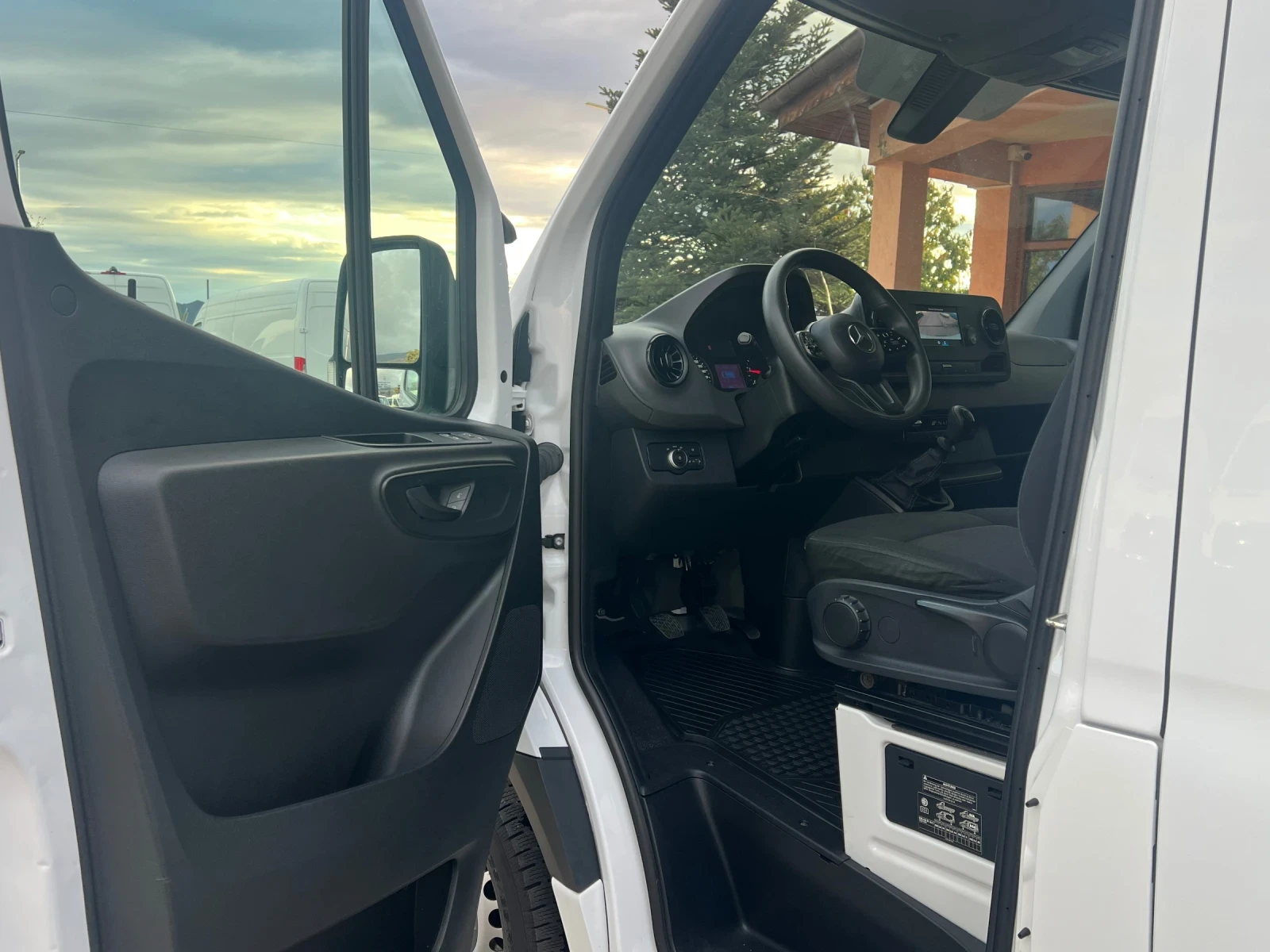 Mercedes-Benz Sprinter 317 MAXI, снимка 8 - Бусове и автобуси - 56712261