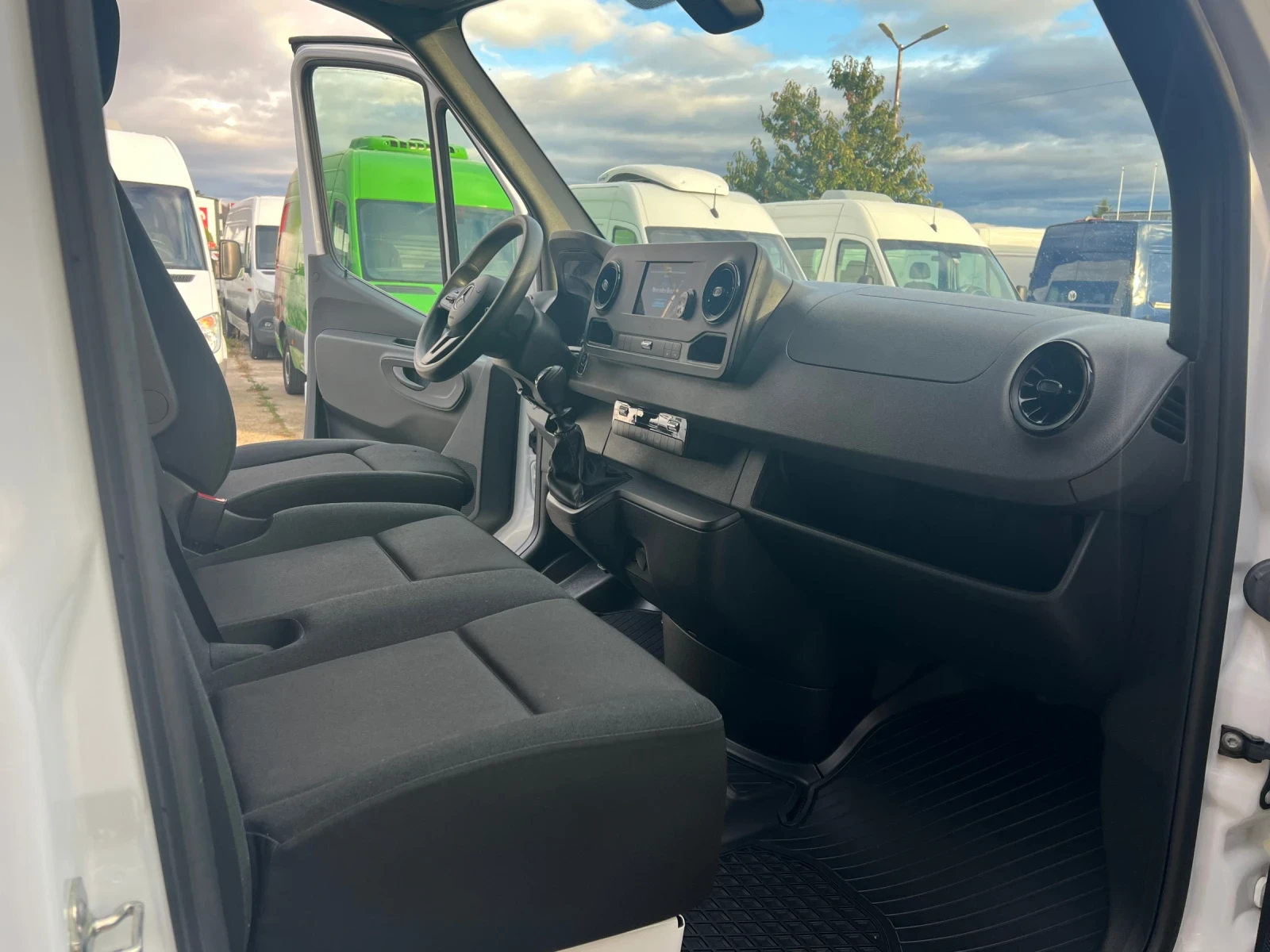 Mercedes-Benz Sprinter 317 MAXI, снимка 7 - Бусове и автобуси - 56712261