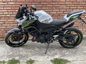  Kawasaki Z