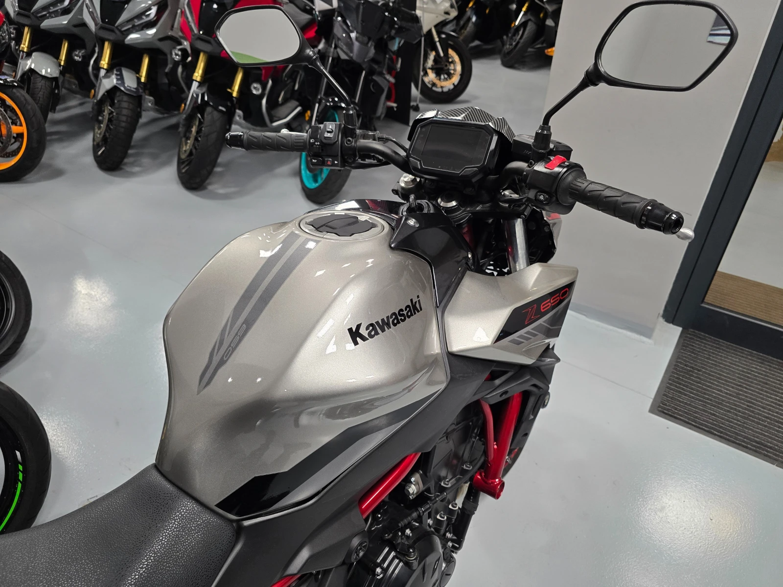 Kawasaki Z 650ie, ABS-TRC, 2024г. - изображение 9