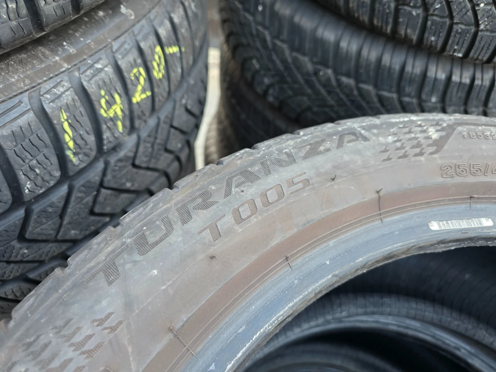 Гуми Летни 255/45R18, снимка 8 - Гуми и джанти - 54731083