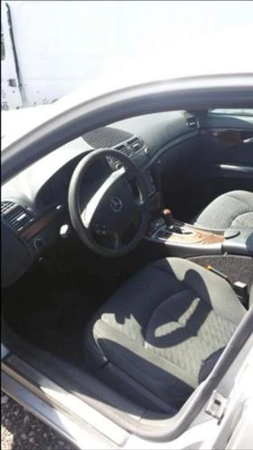 Mercedes-Benz E 220 2.2cdi НА ЧАСТИ, снимка 5