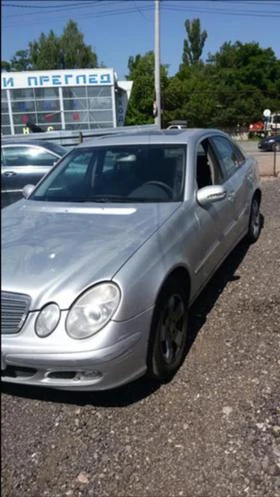 Mercedes-Benz E 220 2.2cdi НА ЧАСТИ, снимка 2
