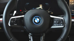 BMW iX2 xDrive30 M Sport, снимка 9