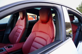 Porsche Taycan, снимка 7