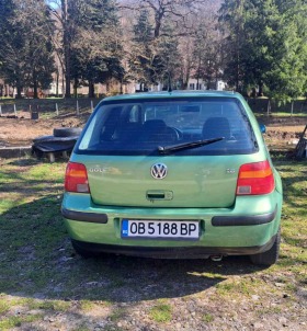 VW Golf 1.6, снимка 3 - Автомобили и джипове - 45187391