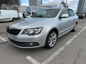 Skoda Superb 2.0TDI-DSG-NAVI-кожа