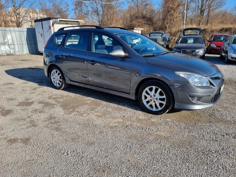 Hyundai I30 1.6-CRDI, снимка 6 - Автомобили и джипове - 39769154