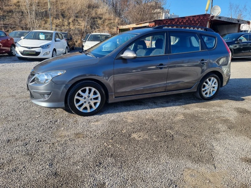 Hyundai I30 1.6-CRDI, снимка 2 - Автомобили и джипове - 39769154