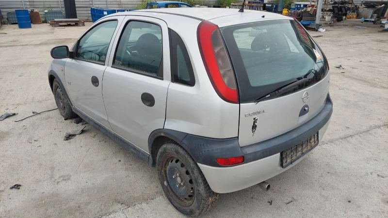 Opel Corsa 1.2, снимка 3 - Автомобили и джипове - 41860179