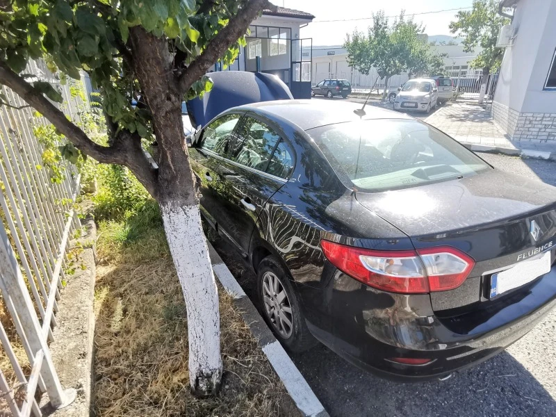 Renault Fluence 1.5dCI, снимка 2 - Автомобили и джипове - 47467949