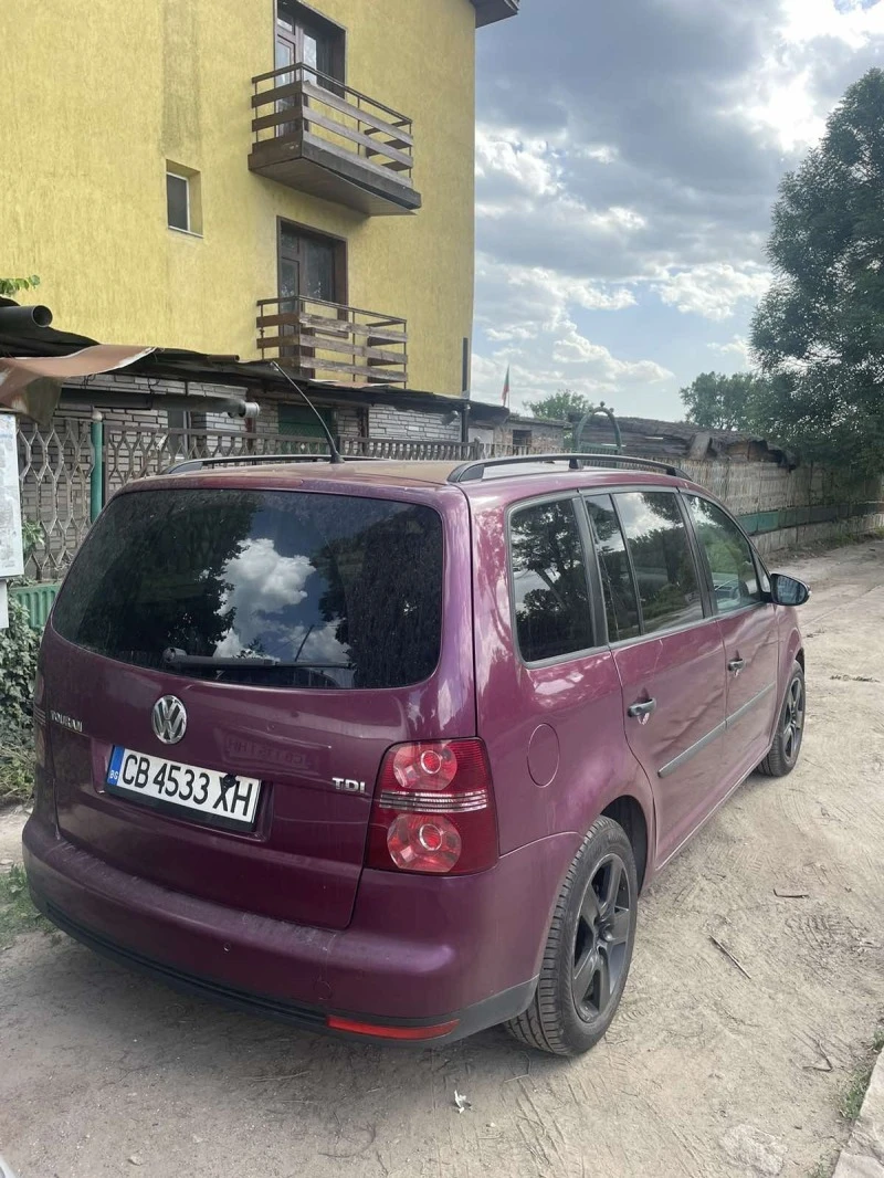 VW Touran, снимка 7 - Автомобили и джипове - 47286306