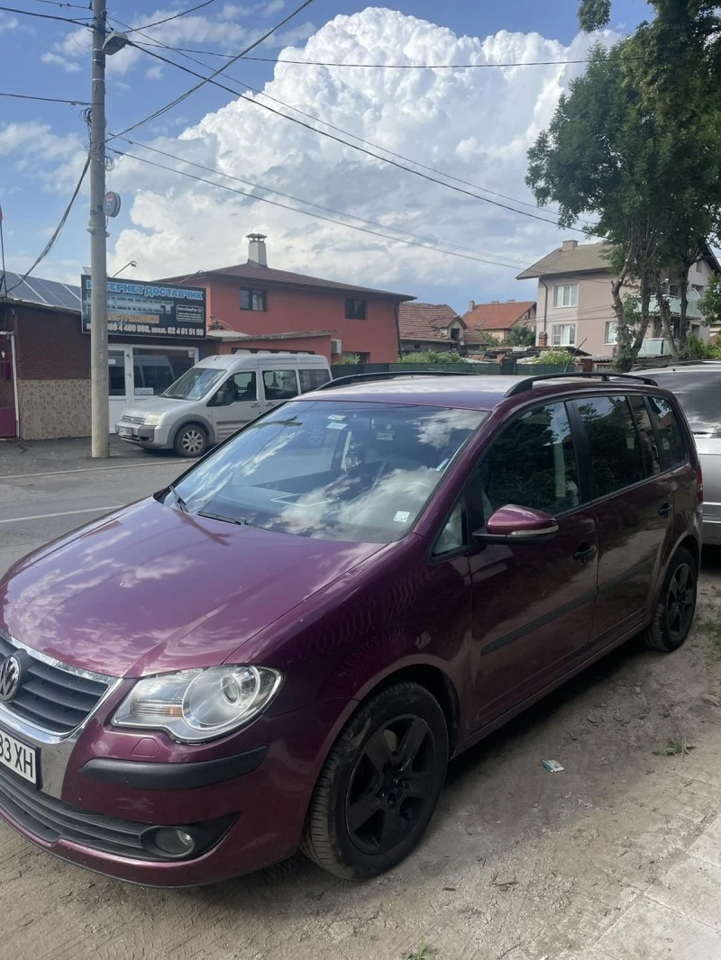 VW Touran, снимка 2 - Автомобили и джипове - 47286306