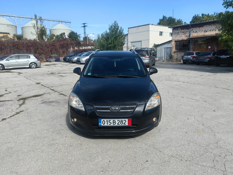 Kia Ceed 1.6 бензин , снимка 1 - Автомобили и джипове - 47509396