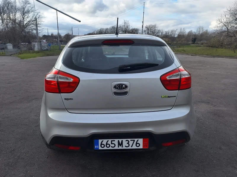 Kia Rio 1.1CRDi, снимка 4 - Автомобили и джипове - 48297764