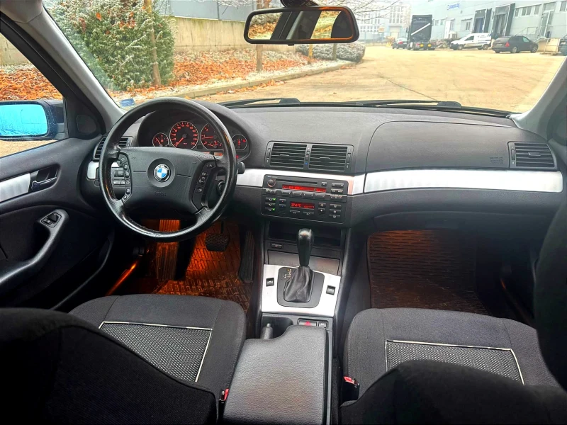 BMW 318 Touring Facelift, снимка 6 - Автомобили и джипове - 48522526