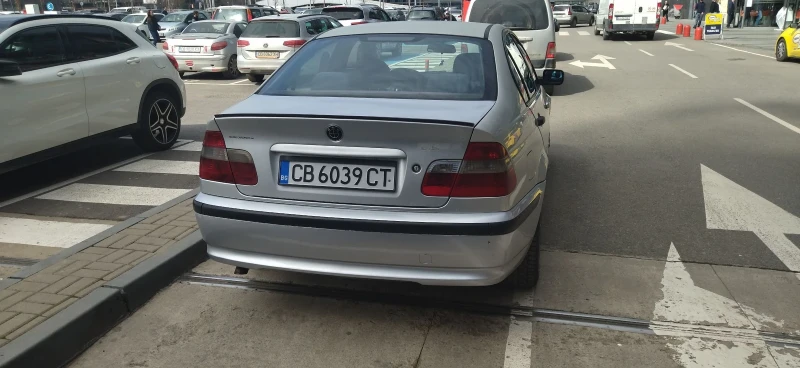 BMW 320, снимка 8 - Автомобили и джипове - 49449226