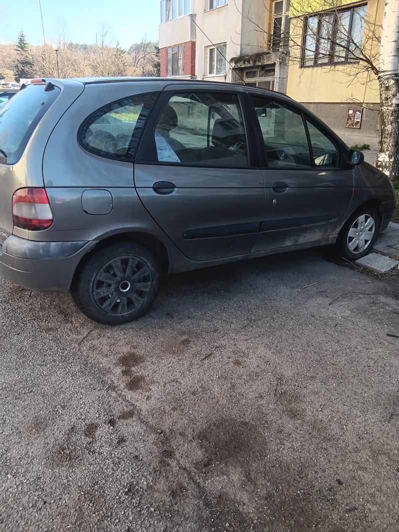 Renault Scenic 1.9TDI, снимка 4 - Автомобили и джипове - 49554734