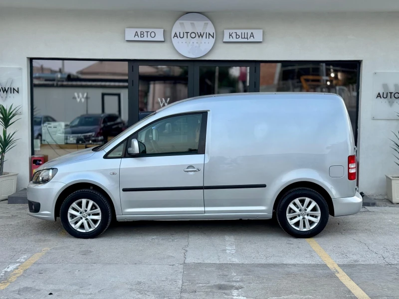 VW Caddy 1.6 TDI 105, снимка 9 - Автомобили и джипове - 51613830