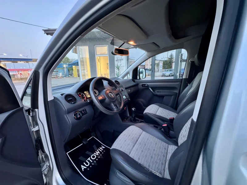 VW Caddy 1.6 TDI 105, снимка 10 - Автомобили и джипове - 51613830