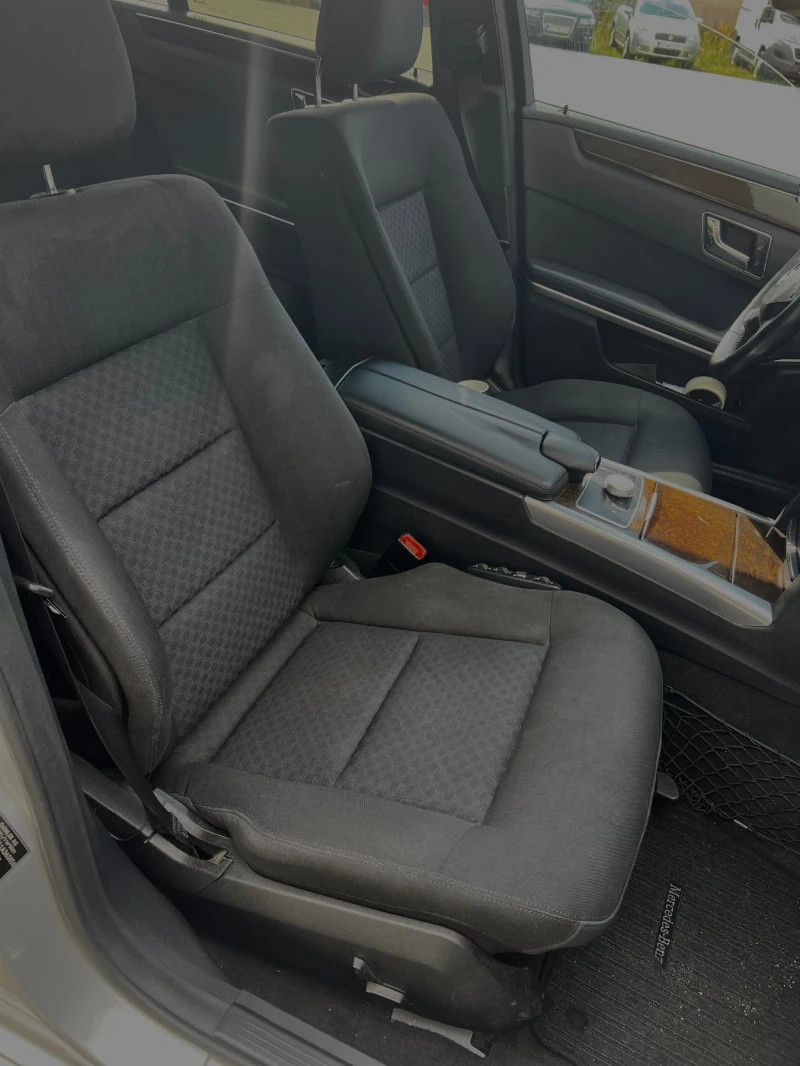 Mercedes-Benz E 300 V6 7g-Tonic Germany, снимка 14 - Автомобили и джипове - 52312313