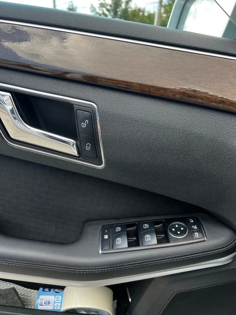 Mercedes-Benz E 300 V6 7g-Tonic Germany, снимка 11 - Автомобили и джипове - 52312313