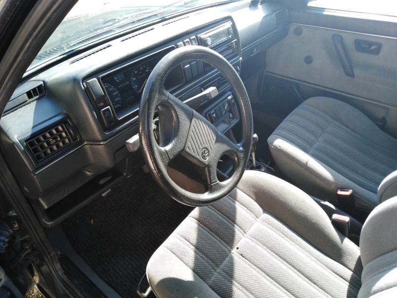 VW Golf GL, снимка 5 - Автомобили и джипове - 52523135