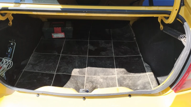 Dacia Logan 1.5 dci, снимка 17 - Автомобили и джипове - 52668138