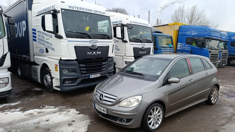 Mercedes-Benz B 200 Спорт, снимка 1 - Автомобили и джипове - 52847024