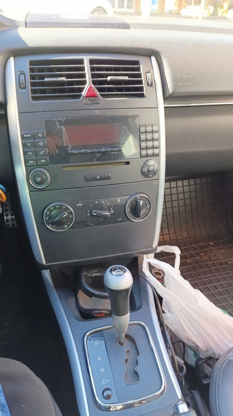 Mercedes-Benz B 200 Спорт, снимка 6 - Автомобили и джипове - 52847024