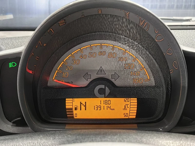Smart Fortwo, снимка 10 - Автомобили и джипове - 53160053