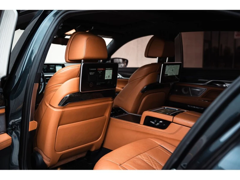 BMW 750 Li* МАСАЖИ* ОБДУХВАНЕ* 360, снимка 16 - Автомобили и джипове - 53542054