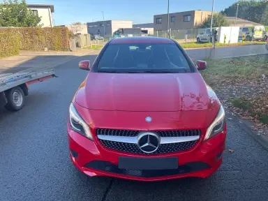 Mercedes-Benz CLA 220, снимка 3 - Автомобили и джипове - 47969141