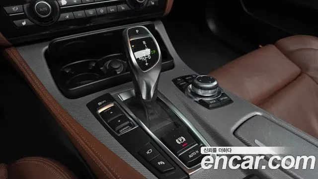 BMW 535 5 Series (F10) 535d - изображение 9