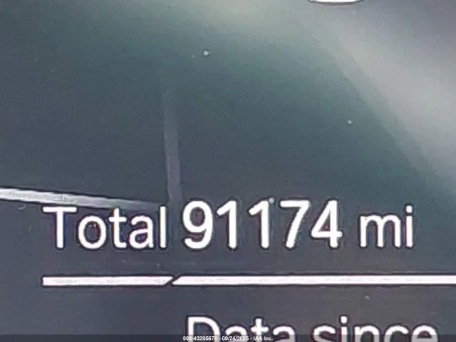 BMW 530 xDrive* M-Pack* HARMAN KARDON* HEAD-UP* DIGITAL* , снимка 11 - Автомобили и джипове - 53460845