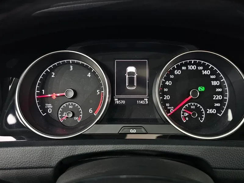 VW Golf 7Th Generation 2.0 Tdi, снимка 8 - Автомобили и джипове - 55263303