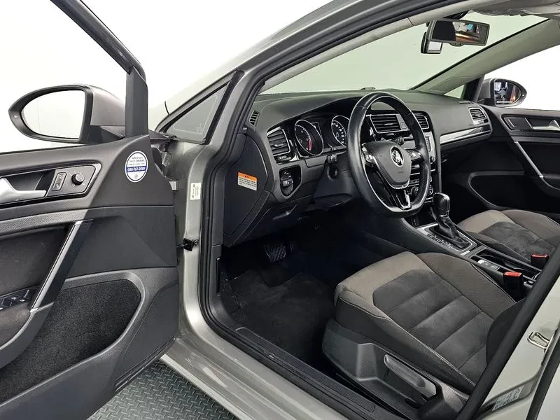 VW Golf 7Th Generation 2.0 Tdi, снимка 11 - Автомобили и джипове - 55263303