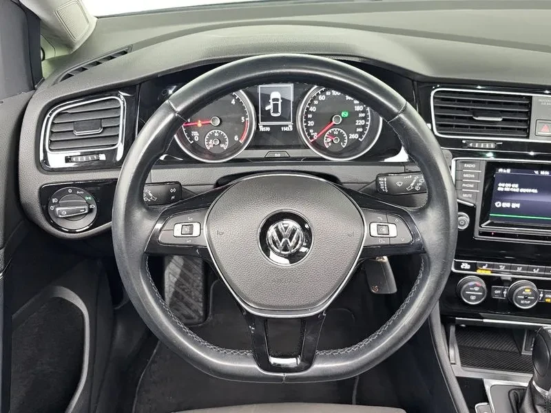 VW Golf 7Th Generation 2.0 Tdi, снимка 13 - Автомобили и джипове - 55263303
