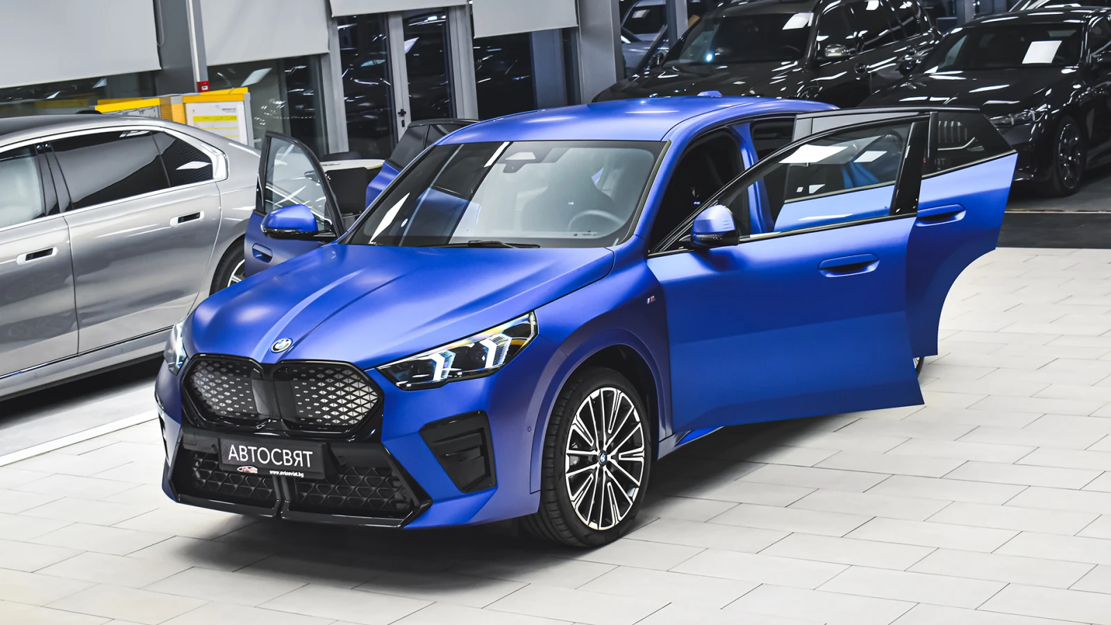 BMW iX2 xDrive30 M Sport, снимка 1