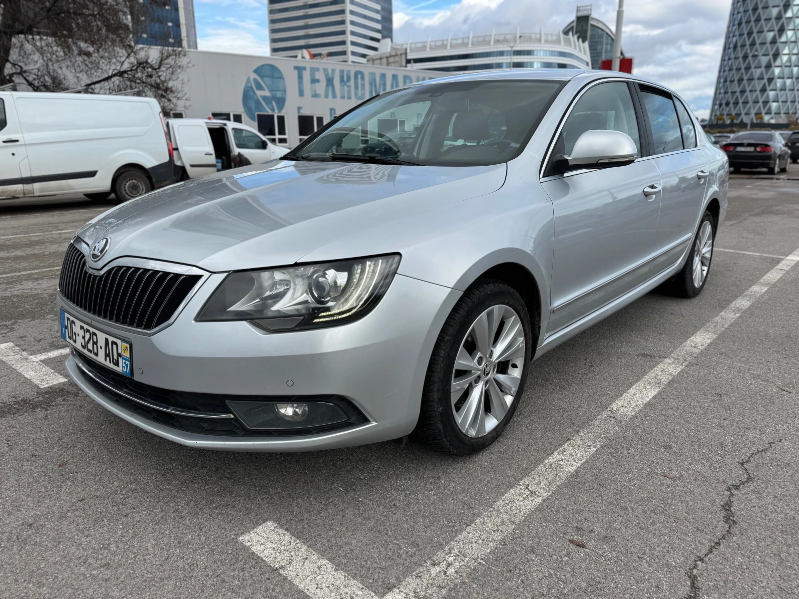 Skoda Superb 2.0TDI-DSG-NAVI-кожа, снимка 1