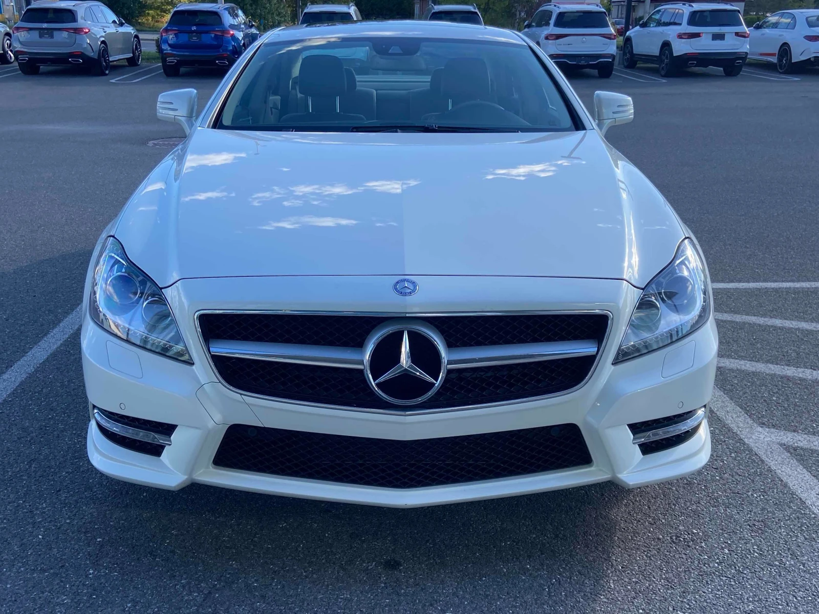 Mercedes-Benz CLS 500 МАСАЖ* * ОБДУХВАНЕ * * CARFAX * * АВТО КРЕДИТ * *  - изображение 2