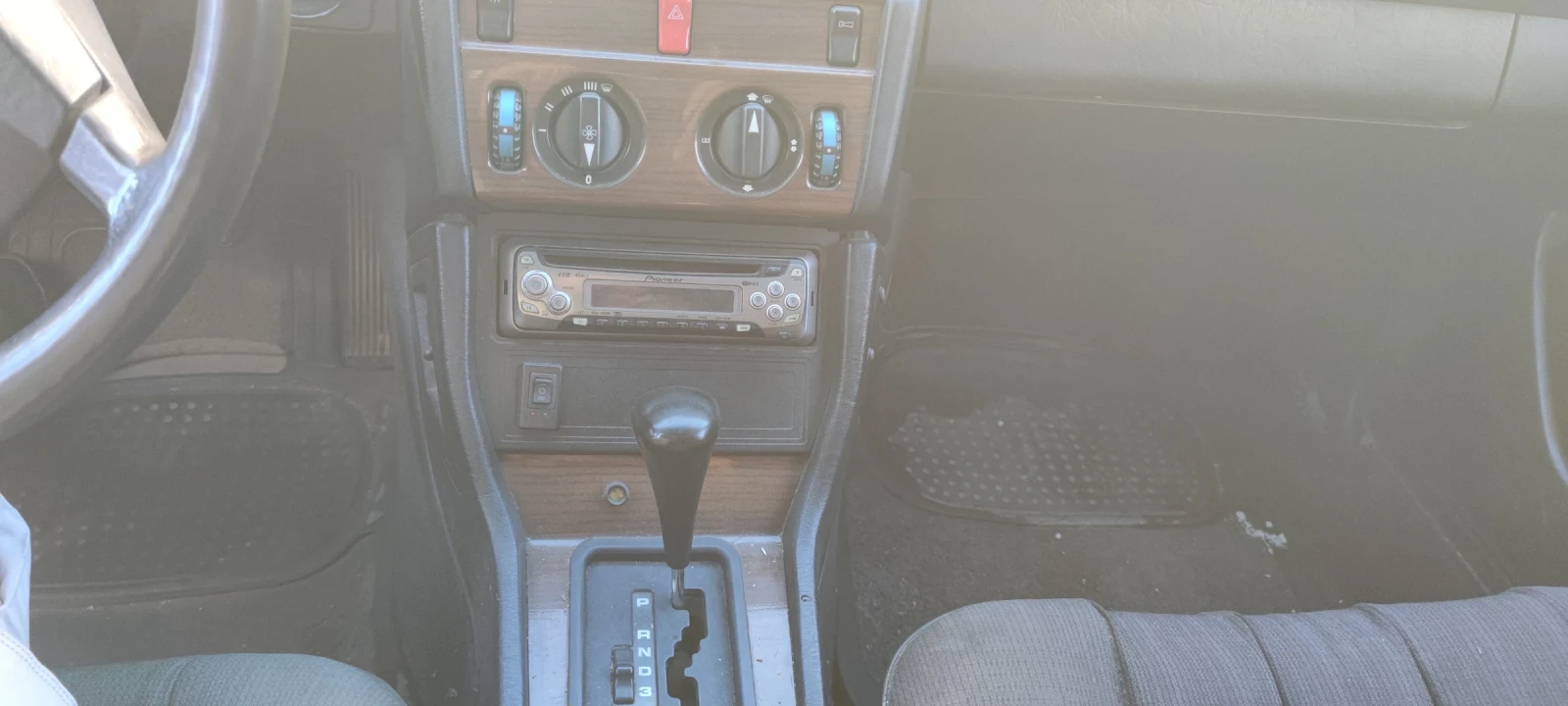 Mercedes-Benz 124  - изображение 5