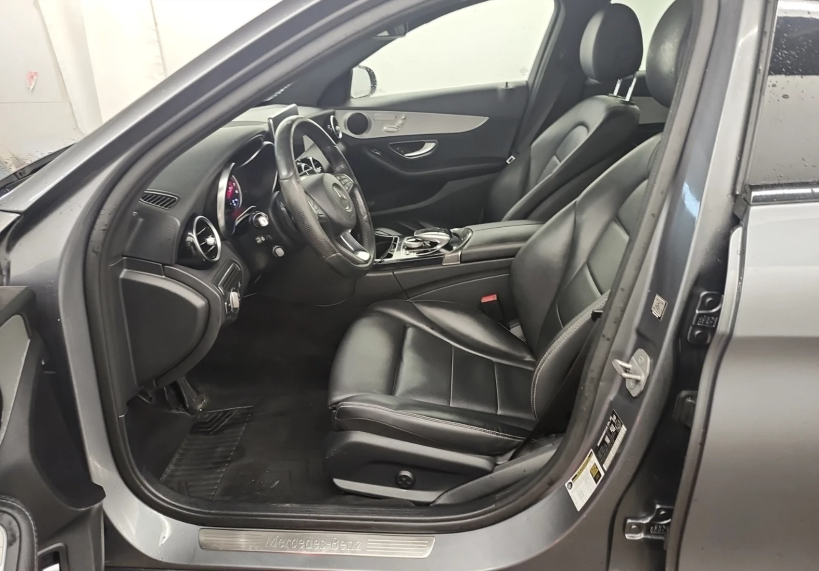 Mercedes-Benz C 300  - изображение 5