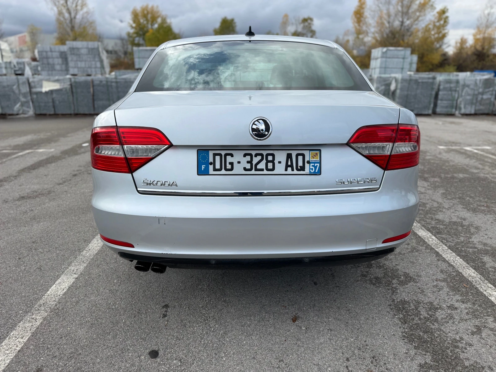 Skoda Superb 2.0TDI-DSG-NAVI-кожа - изображение 6