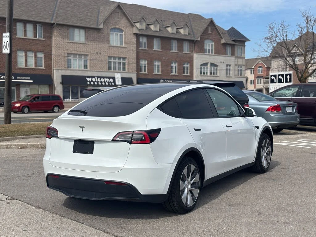 Tesla Model Y Standard Range BLINDSPOT* CAM* CARPLAY* KEYLESS*  - изображение 3