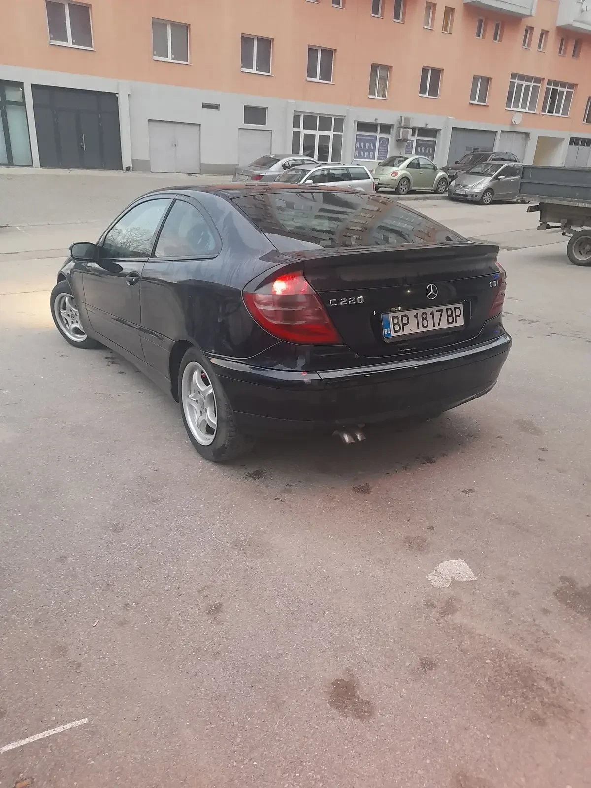 Mercedes-Benz C 220  - изображение 5